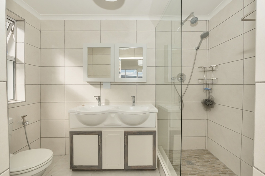 To Let 3 Bedroom Property for Rent in Marina Da Gama Western Cape